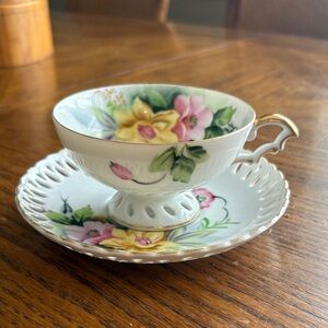 Vintage WAKO Fine China Floral Teacup & Saucer Gold Trim Pedestal Made in Japan